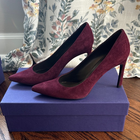 Stuart Weitzman Shoes - Stuart Weitzman: HEIST Suede Heels (size 5.5)